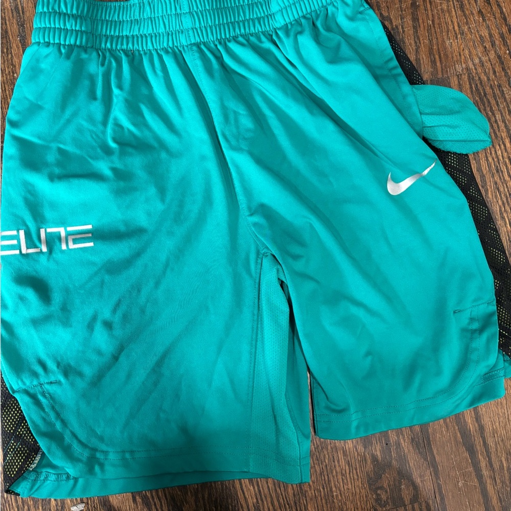 Nike Elite Turquoise Shorts